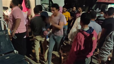 سيارات الإسعاف تناشد المواطنين من موقع حادث قطار طوخ بالتبرع بالدم للمصابين (صور)