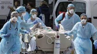 الصحة الفرنسية: 5893 مريضًا بالعناية المركزة بسبب فيروس كورونا