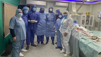 قسطرة قلبية تُنقذ حياة مريض بكورونا أصيب بجلطة مفاجئة في الشرقية (صور)