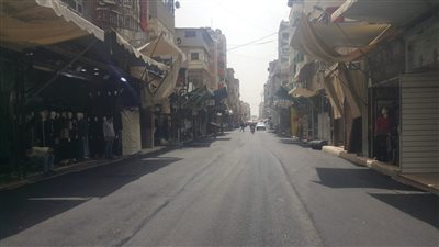 رفع كفاءة شارع الروضة ببورسعيد.. وتحذير للمستفيدين من سوق العصر 1 و2 (صور) 