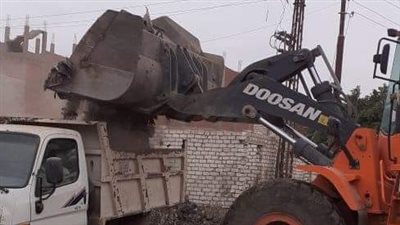 لتوفير بيئة نظيفة.. رفع 700 طن قمامة ومخلفات صلبة في المنيا