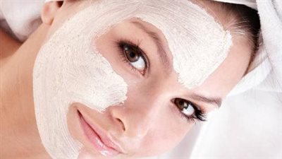 ترطيب البشرة هام ولكن احذري الإفراط في العناية بها 