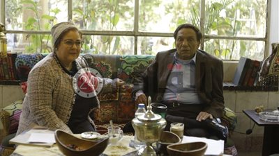 عادل إمام يكشف لـالقاهرة24 كواليس اختيار مسلسله الجديد