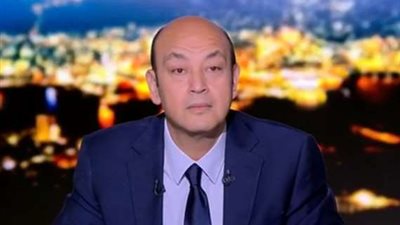 أحد متابعي عمرو أديب يسخر من حديثه بشأن مقولة “على قد فلوسكم” (صور)