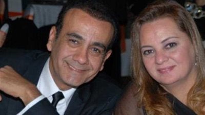 أسامة منير ينفعل على الهواء بعد سؤاله عن الخيانة الزوجية (فيديو)