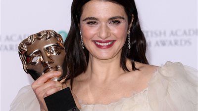 بمناسبة يوم ميلادها.. أجمل إطلالات ريتشل وايز