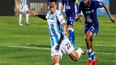 مدرب بيرو يهاجم الدوري المصري ويكذب بيراميدز (صورة)