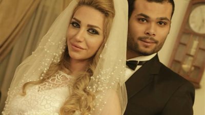 أحمد عبد الله محمود وسارة نخلة.. تعرف على قصة الحب الأسطورية التي انتهت في المحاكم (صور)