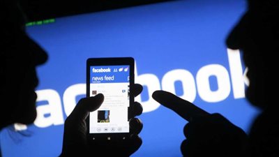 موقع أمريكي: خدمات فيس بوك انقطعت على رئيس منتجات الفيديو بالشركة أثناء مؤتمر