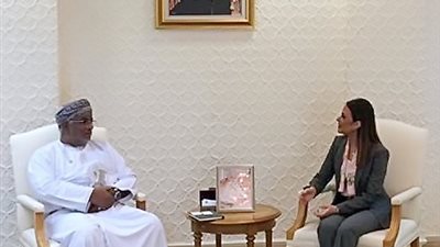 سحر نصر تدعو المستثمرين فى سلطنة عمان إلى ضخ استثمارات في السوق المصري