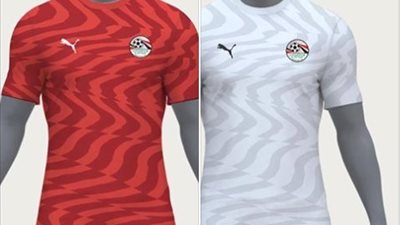 آخرهم القميص الجديد.. 4 تصميمات أثارت استياء جمهور المنتخب الوطني (صور)