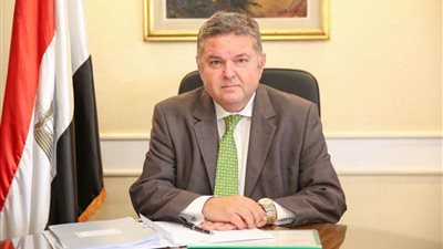 وزير قطاع الأعمال: لدينا مشكلة في تسويق منتجات الشركات الحكومية