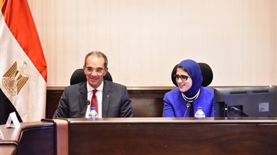 وزير الاتصالات يكشف عن منظومة التأمين الصحى الجديدة المتعلقة بالتكنولوجيا