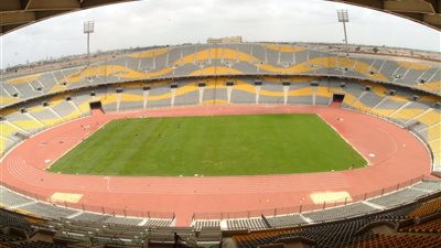 الكاف يشكو من أرضية ملعب برج العرب ويطالبه بتغييره قبل مباريات الأهلي والزمالك الإفريقية