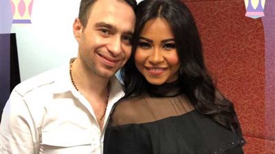 شيرين عبد الوهاب تغادر الحفل برفقة حسام حبيب بعد إنتهاء وصلتها الفنية بدبي (فيديو)