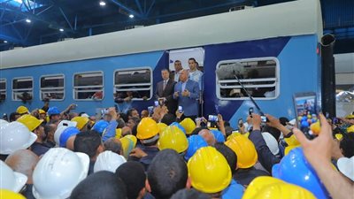 كامل الوزير يوجه بزيادة عدد التذاكر في بني سويف بمقدار 20% (صور)