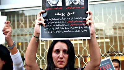 بعد 9 أيام إضراب عن الطعام.. والدة الطفل “يوسف” تنفي شائعات انتحارها (صورة)