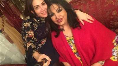 ديانا حداد تنفي شائعة وفاة سميرة توفيق: تعيش حياتها بشكل طبيعي