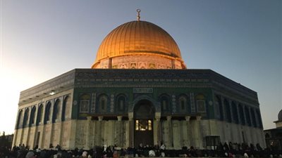 بعد كاتدرائية نوتردام بفرنسا.. السيطرة علي حريق بالمسجد الأقصي (فيديو)