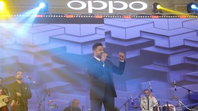 محمد حماقي يُحيي حفلاً بمناسبة اطلاق شركة “Oppo” سلسة هواتف “F11” (صور)