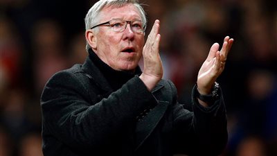 أسطورة مانشستر يونايتد يتوقع الفائز بالدوري الإنجليزي