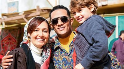 هجوم على حلا شيحة بسبب محمد رمضان.. والفنانة: “رمضان زميل متجوز وبيحب مراته” (صور)