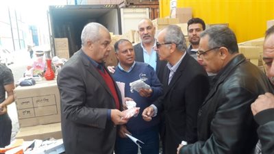 ضبط محاولة تهريب كميات من التبغ الخام بجمارك الإسكندرية (صور)