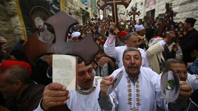 استمعوا إلى الزغاريد المصرية.. “إسرائيل بالعربية” تعلق على زيارة الحجاج الأقباط للقدس