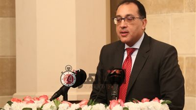 رئيس الوزراء: الإصلاح الإداري وتطوير الموارد البشرية ركنًا لازمًا لإنجاح التجارب التنموية