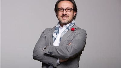 بعد إصابته بورم في القولون.. شريف مدكور: “حب الناس وكلامهم نساني تعب المرض” (صورة)