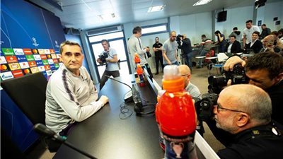 مدرب برشلونة: ليفربول لديه القوة لسحقنا في 15 دقيقة