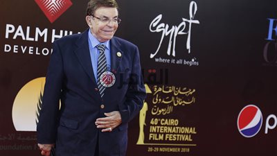 تفاصيل نجاة الفنان سمير صبري وأسرته من حادث مروع