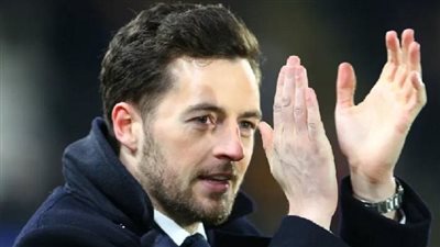 بسن الـ 29.. من هو راين ماسون مدرب توتنهام الجديد ؟