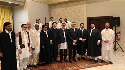 رئيس حكومة الوحدة الوطنية الليبية يقيم مأدبة إفطار لرئيس الوزراء والوفد المرافق