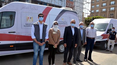 القليوبية تتسلم سيارتين متنقلتين كمركز تكنولوجي لخدمة المواطنين