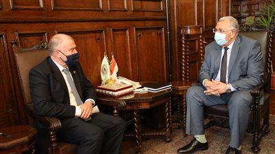 وزير الزراعة لسفير أستراليا بالقاهرة: مصر شهدت نهضة زراعية في عهد السيسي 