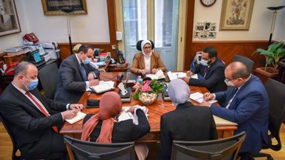 وزيرة الصحة توجه بالتوسع في أعداد المستشفيات التعليمية بجميع محافظات الجمهورية