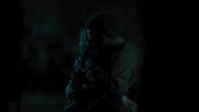 مسلسل موسى الحلقة العاشرة.. شفيقة تطعن نوفل بالسكين ومحمد رمضان يصل سوق باب اللوق (صور)