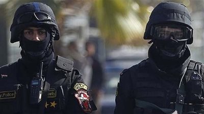 ضبط شخص ينشر إعلانات سياحية مزيفة للنصب على المواطنين