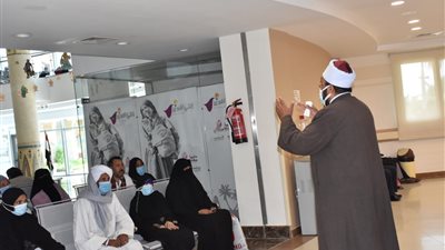 أوقاف الأقصر تنظم قوافل دعوية لمستشفى علاج الأورام طوال شهر رمضان