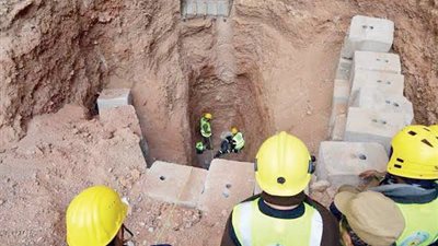 مصرع عاملين وإصابة 3 آخرين إثر انهيار بئر عليهم في سوهاج 