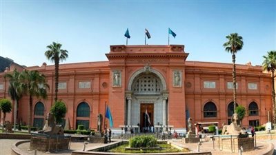 رئيس قطاع المتاحف يكشف مصير سعر التذاكر بعد ارتفاع أسعار البنزين (خاص)