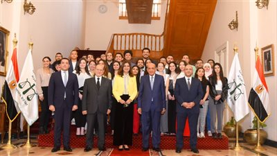 الأمين العام لمجلس الدولة يكشف التحويل الرقمي للشباب الدارسين بالخارج