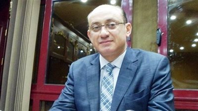 قانوني يطالب باتخاذ الاجراءات القانونية مع المطاعم والمحلات لمخالفة لتعليمات مواجهة كورونا