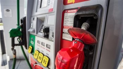 محطات الوقود في مرمى الرقابة.. ومحافظ سوهاج: لا تهاون بعد اليوم