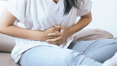 منها الدجاج.. تعرف على الأطعمة التي تخفف من آلام الدورة الشهرية