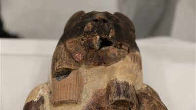 ننشر الصور الأولى لتماثيل الفخار بمعامل ترميم المتحف المصري الكبير