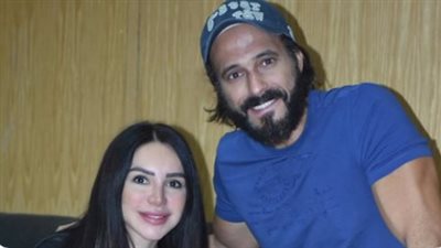 إنجي علاء عن يوسف الشريف: 