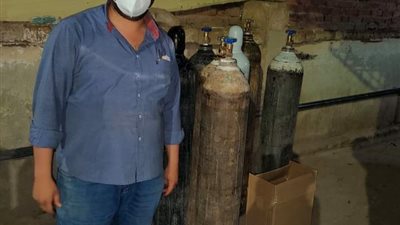 طيب بدرجة إنسان.. أهالي مركز ساقلته بسوهاج يطالبون بتكريم مدير المستشفى المركزي بعد أدائه المثالي مع مرضى كورونا