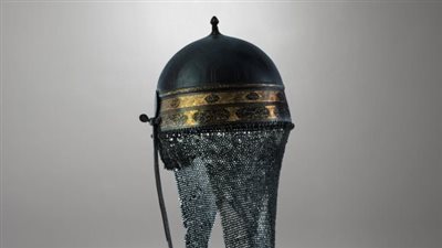 يعرض خوذه من الصلب.. مقتنيات مذهبة بمتحف الفن الإسلامي